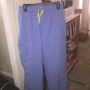 Wonder winks scrub bottoms size xl.